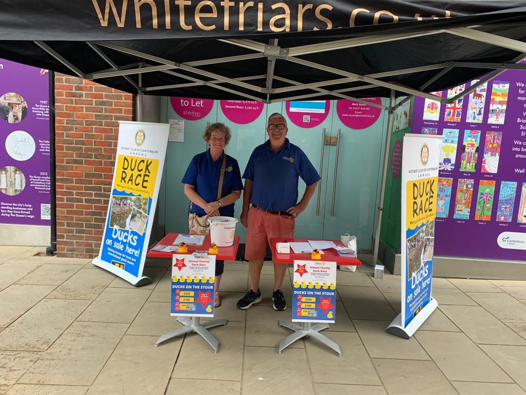 Don't 4get! We have our duck stall in @Whitefriars_eu #canterbury TODAY till 5pm, so come along and sponsor ducks for only £1 each for the #duckrace on 11th Sept🐤. 1st prize £250! Profits to local/intl charities/good causes. Pls RT! @cfobrotary @cburysunrise #whatsoncanterbury