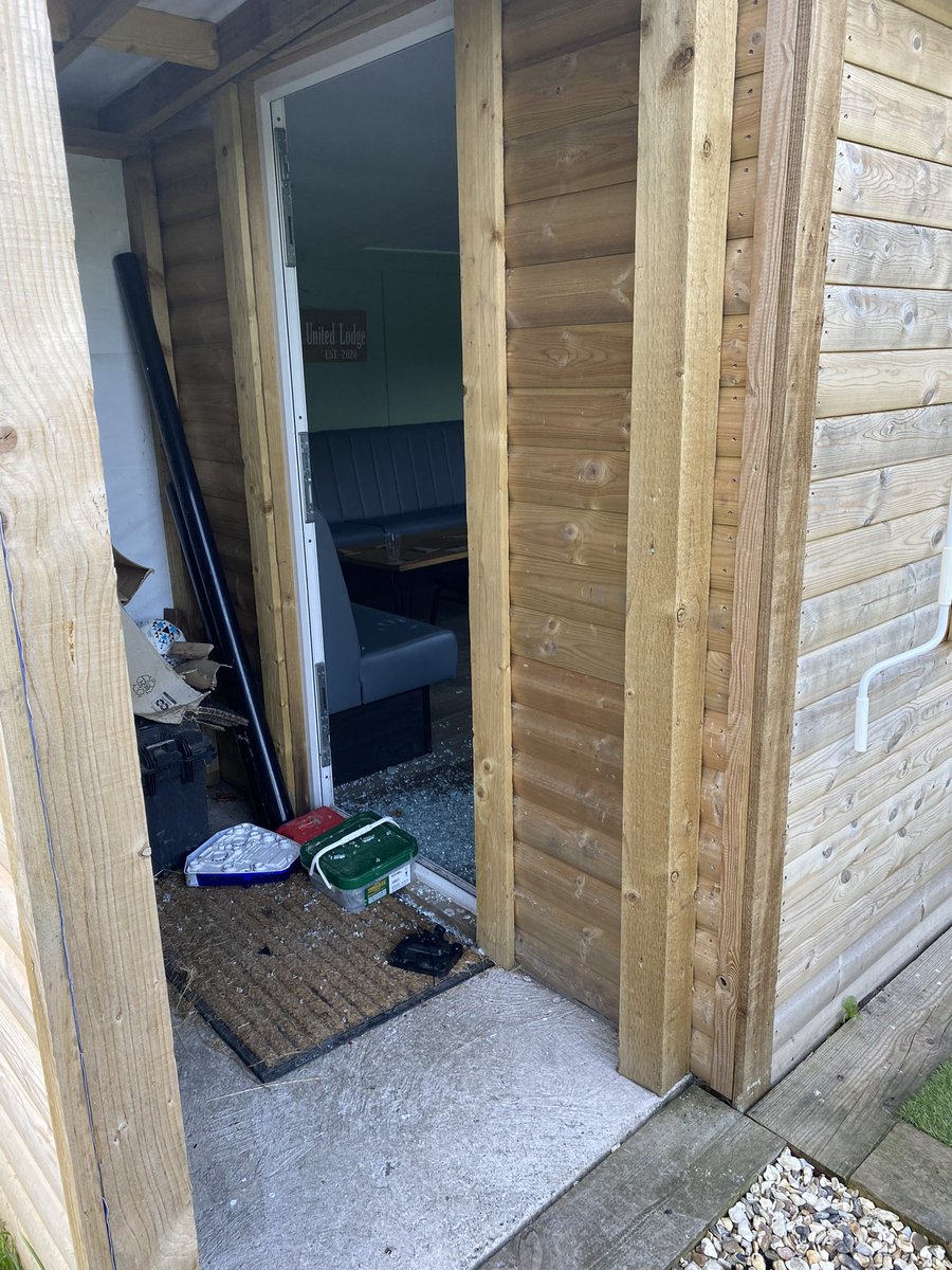 Abercarn United AFC tweet media