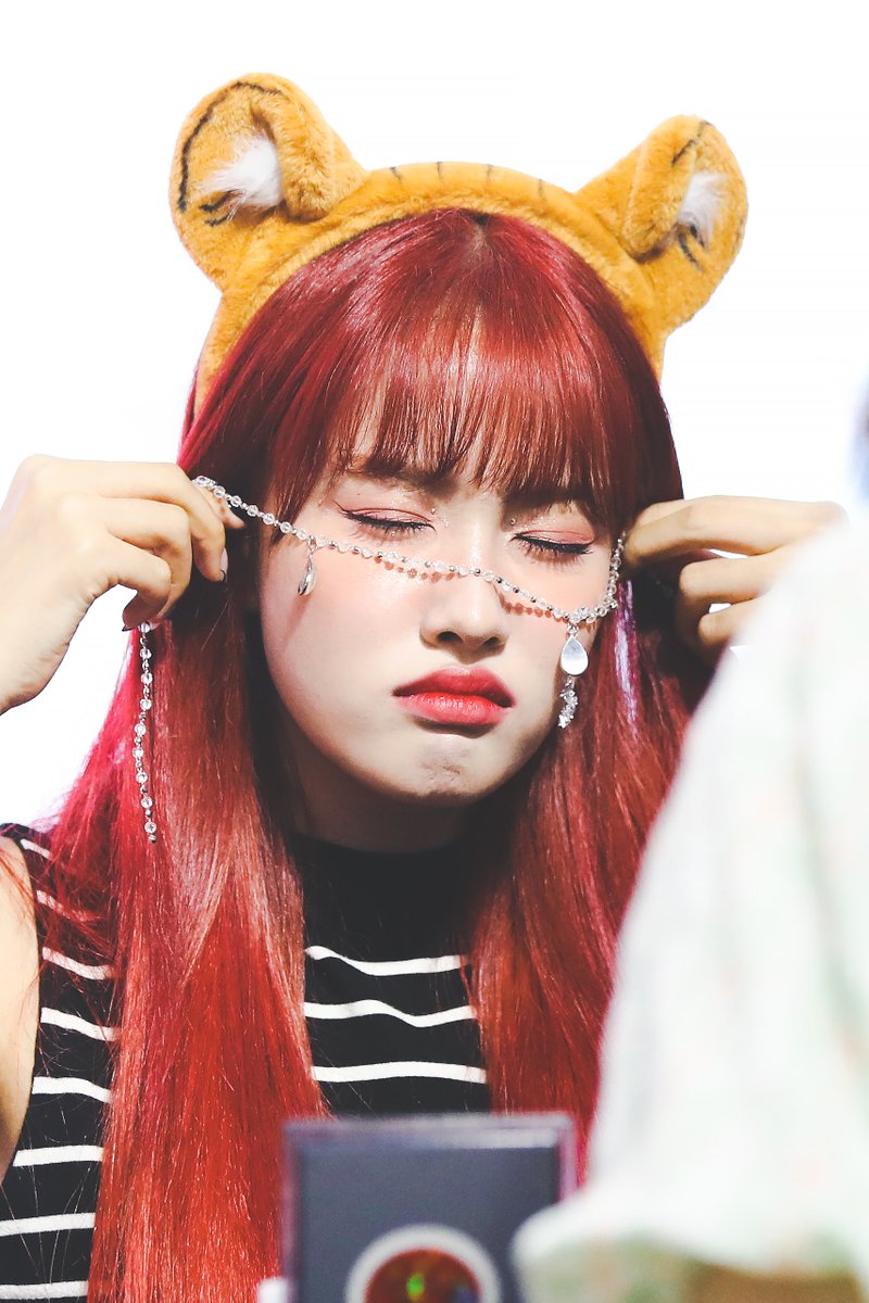 ssenyo614's tweet photo. 우리 깡아쥐..가 아니라 심아기호랑이><!
#스테이씨 #윤 #STAYC #YOON https://t.co/FZYNOc5oyL