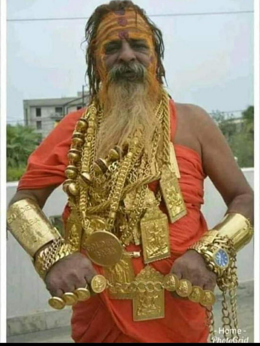 drsangrampatil's tweet photo. भक्तो के दान का सदुपयोग करते बाबा लोग l 
दान पेटीयों मे जादा से जादा पैसा डालते रहे l आपके पैसो का ऐसेही सही इस्तेमाल किया जायेगा l https://t.co/UrRa9EFUYm