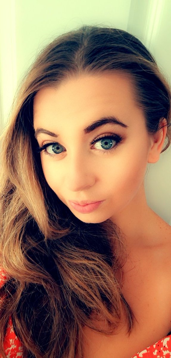 Vicky (Trickstaa) tweet media