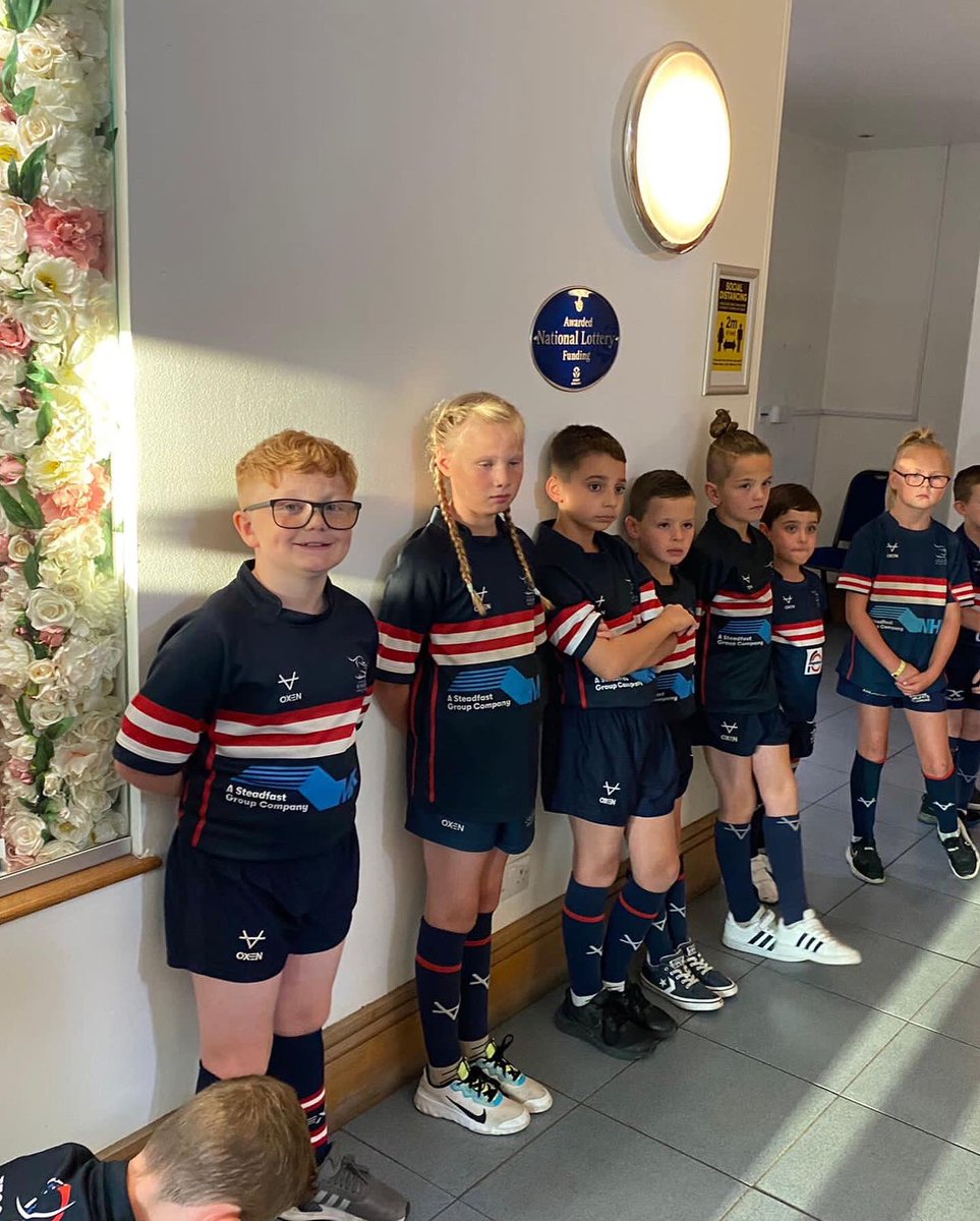 gemma_mccoll's tweet photo. #mascots #miniknights #knightsvwasps #rugby https://t.co/h0LFGalBNr