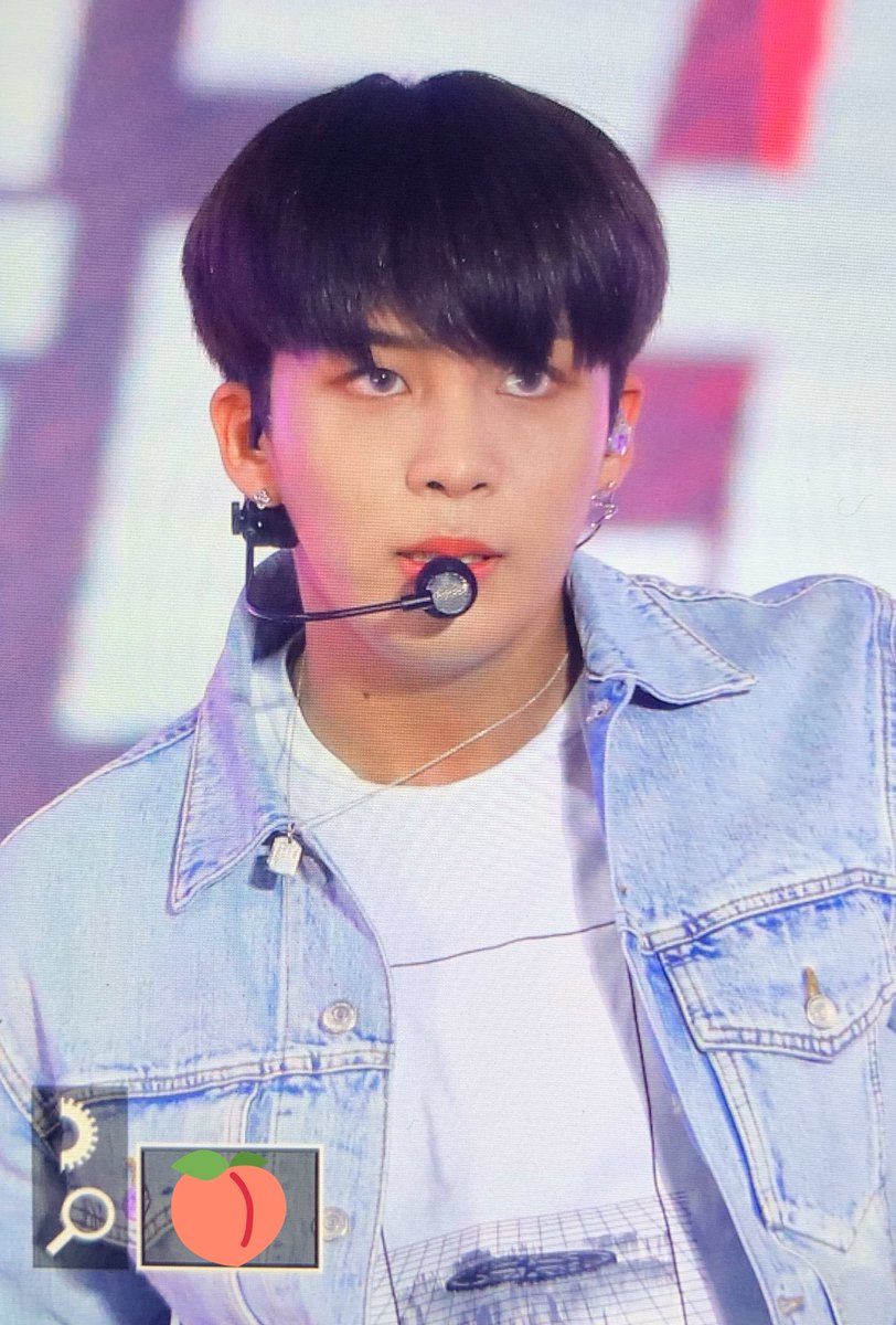 mextnoia's tweet photo. @spxceoddty ㅤㅤㅤㅤㅤ"We just going on—!" sembari menaikan highnotenya, dengan tak sadar confettinya keluar bersamaan.

ㅤㅤㅤㅤㅤKetujuh member lainnya bersamaan menyanyikan part mereka di selingi highnotenya. 'jigeum i sungani uriye padoramyeon' + https://t.co/BuQoOGjgU9
