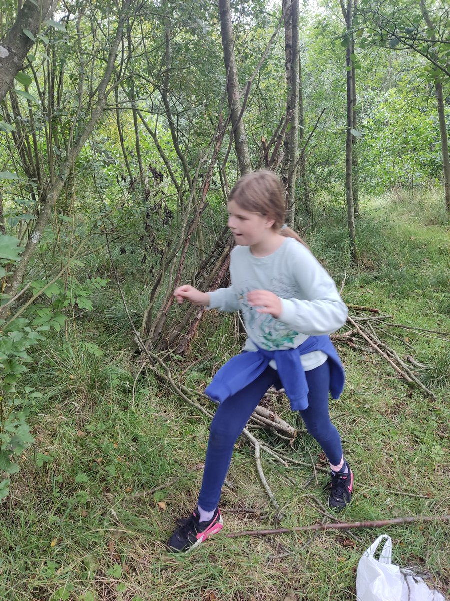 NlandRangers's tweet photo. Another busy day at #ForestSchool #Holidayclub on Thursday. We heard the #Swift poem, talked about #migration, completed the #Walltown #orienteering course, and chilled in #hammocks. There was also #denbuilding and #whittling. One more session https://t.co/nbf1NY24FN @NlandNP https://t.co/8qDDxRRrHN