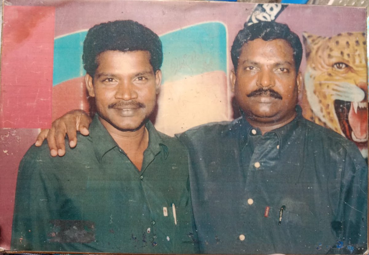 thirumaofficial's tweet photo. திண்டிவனம் #புதியவன் மறைவு அதிர்ச்சியளிக்கிறது. அவருக்கு எமது செம்மாந்த வீரவணக்கத்தைச் செலுத்துகிறேன். 

அவரை இழந்து வாடும் குடும்பத்தினருக்கு ஆழ்ந்த இரங்கலைத் தெ��ிவித்துக் கொள்கிறேன். 

புதியவனின் துணைவியாரைத் தொலைபேசியினூடாகத் தொடர்பு கொண்டு ஆறுதல் கூறினேன்.
#VCK #homage https://t.co/ZPiRSIurf5