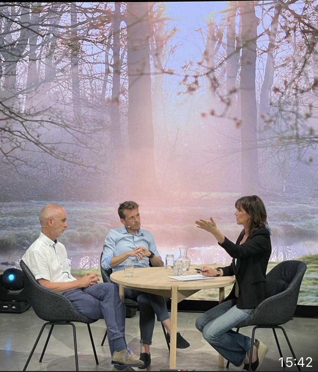 Interview met professor <a href="/HannoPijl/">Hanno Pijl MD</a> en  dokter servaas Bingé <a href="/HerrVaaz/">Servaas Bingé</a>  voor Go Pure Masterclasses. Hoe zit het met verzadigd vet? Buikvet genereert meer ontstekingen, waarom? Hoe eten de voedingsdeskundigen zelf? ….
Wil je meer weten?  👉 gopuremasterclasses.com/course/go-pure…