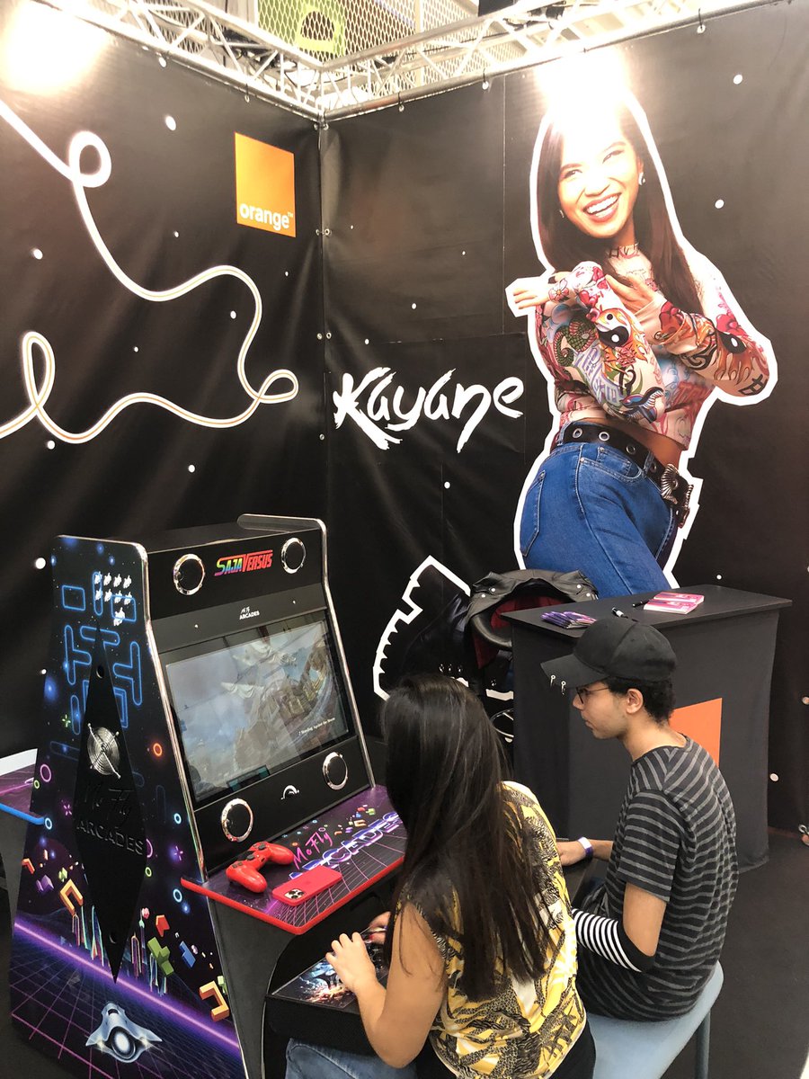 Beaucoup d’enthousiasme sur le stand <a href="/OrangeGrandEst/">Orange Grand Est</a> à #STPLAY2022 on passe de la #VR avec #EternelleNotreDame aux jeux de la TV d’Orange aux parties avec <a href="/Kayane/">Kayane</a> 👏