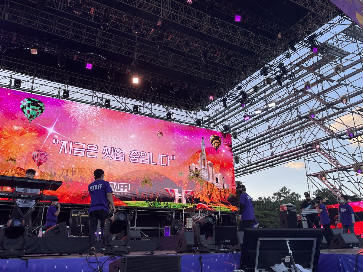 hellobbjini's tweet image. 밴드 출도오오옹