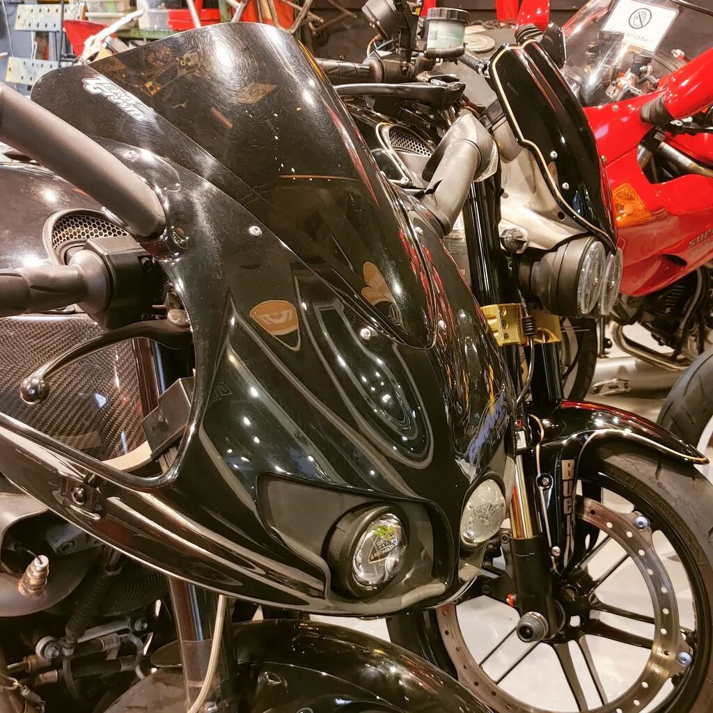 GYRO_RYOMAX's tweet photo. 店の中、ドカよりビューエル率が高い(笑)
#ビューエル #buell #xb12 #東京中野 #バイクショップ #gyro #ジャイロ #高価現金買取 #フォローミー #follow_me #followme https://t.co/UkR61nIqZ0 https://t.co/MSZKIQL0vC