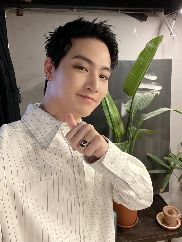 Got7Leena's tweet photo. ตั้งแต่ตะบอมตัดผมสั้น ใจชั้นไม่เคยอยู่กับเนื้อกับตัวเลย เซอร์ไพรซ์ความหล่อได้ทุกวัน🫶
#Jayb #cdza @jaybnow_hr https://t.co/eTmhjDWz3K