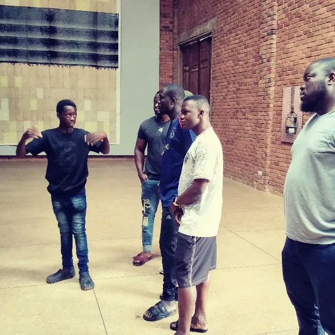 SanatuZambang's tweet photo. Latif was 11years old when @ibrahim_mahama began the construction of #RedclayStudio — Latif, now 16years old & can fly the drone, teach other community kids instruction on how to fly the drone in their native language & also serves as a tour guide
Read https://t.co/XZKE81wASc https://t.co/zEexs1hmqW