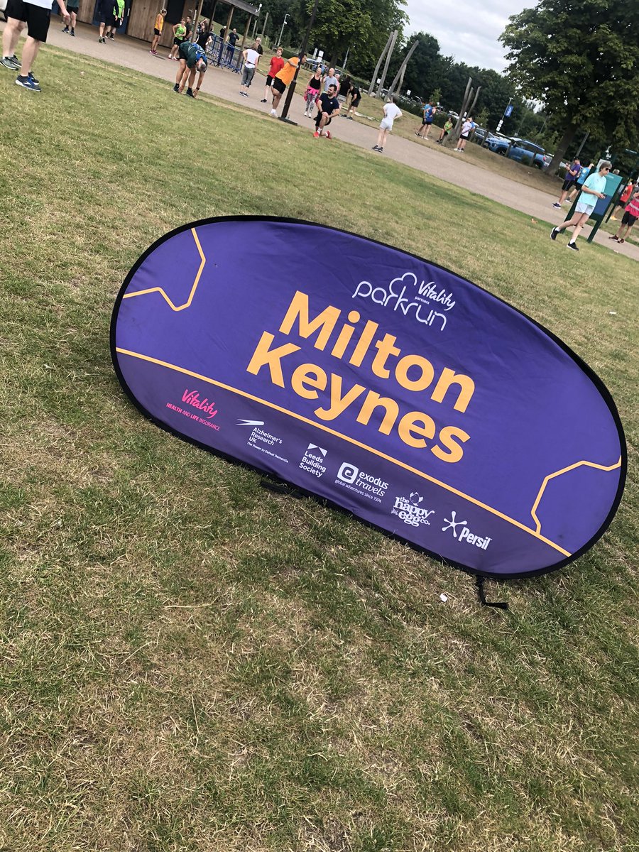 Stephanie tweet media