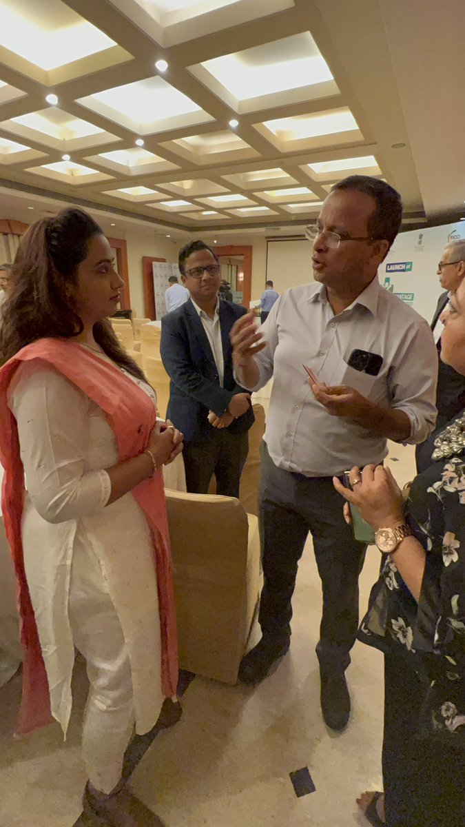 SMedihub's tweet photo. @SMedihub attends India Heals' is a Health and Wellness initiative supported by the Ministry of Commerce and Industry and organised by the Services Export Promotion Council (SEPC), showcases India's capabilities as a destination for Healing and Wellness. @mansukhmandviya #health https://t.co/EJFgt1MmlZ