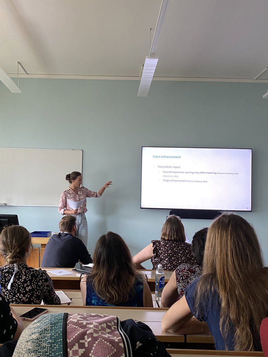 eva_calta's tweet photo. Some great presentations at @EuroSLA by our @LetterenKULAnt vocab team! https://t.co/567QVen5yn