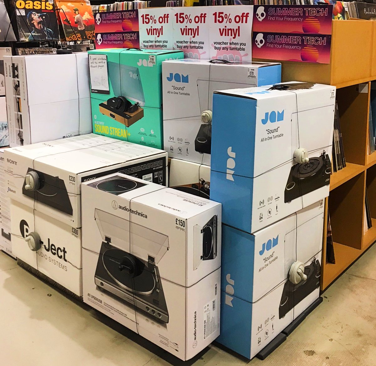 FOPPofficial's tweet photo. Our #FoppSummerTech offer is still going strong! Markdowns across the board on headphones, speakers, turntables, vinyl accessories, adapters and plenty more!
#gettofopp and get browsing! https://t.co/SrcItvymdy