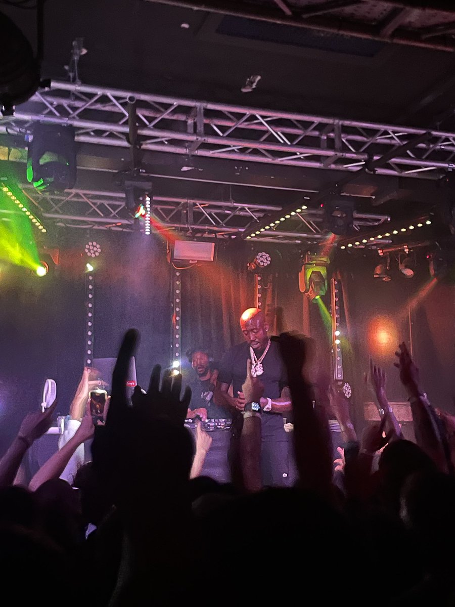 jackynory's tweet photo. @FreddieGibbs I saw you last night at @Belgrave_Leeds, enjoyed it that much I’m heading down to LDN on the #kanetrain to see you at @allpointseastuk. Keep that RnB energy coming king🐰 https://t.co/2B8AR6arNI