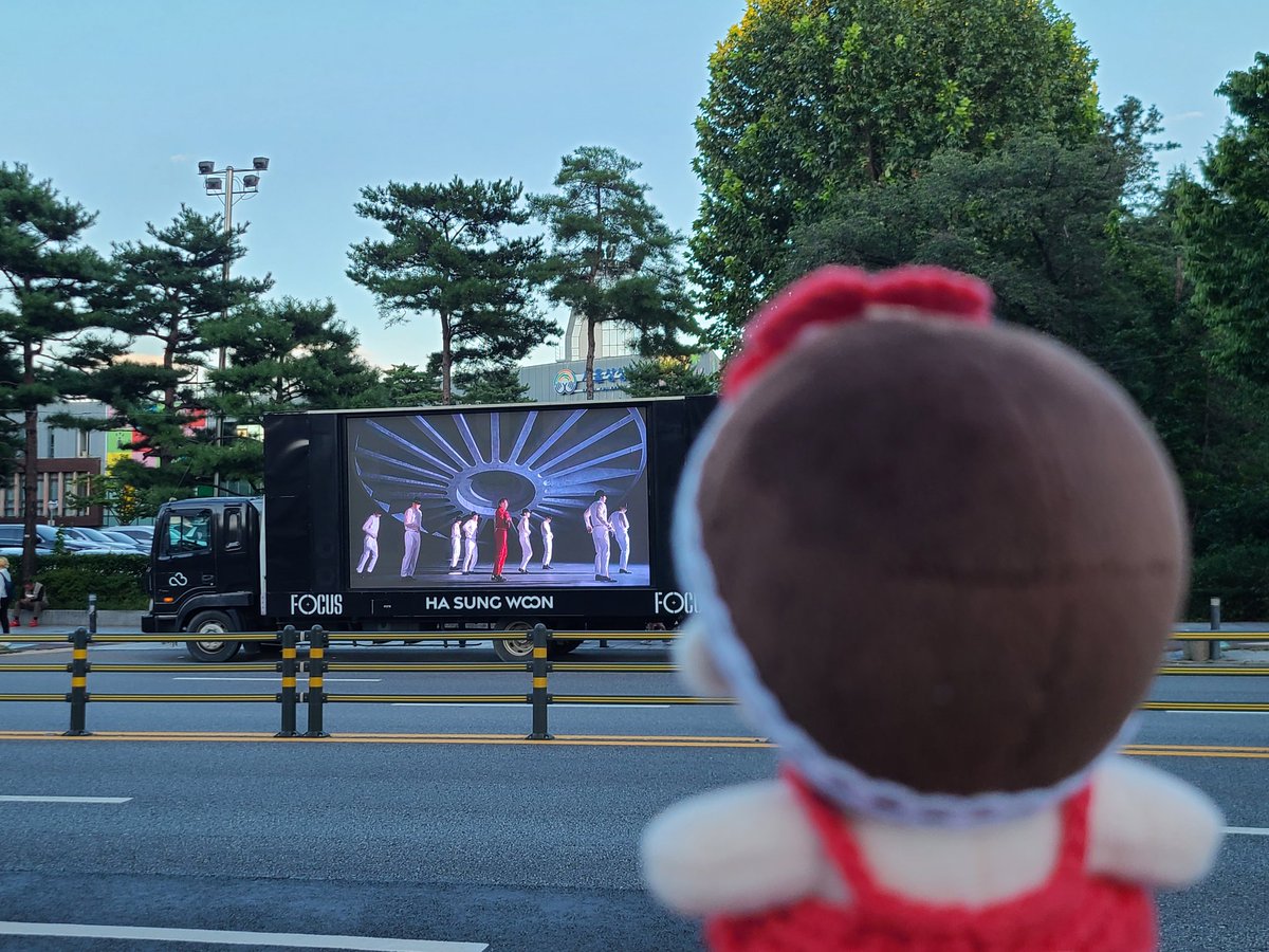 형아 빠방 구경에 넋이 나갔어욬ㅋ
너무 멋있다아아!
#떵웅빠방 #하성운사랑해