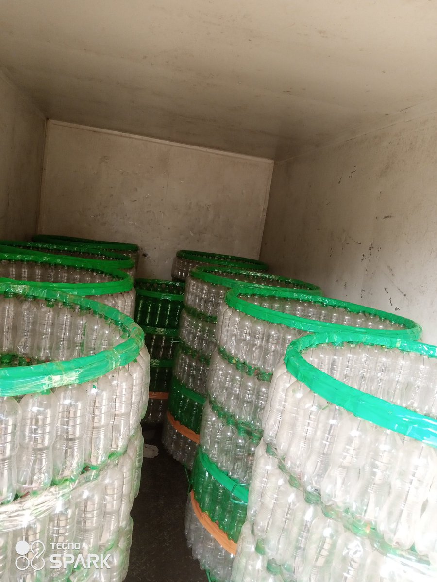 BOBBOBO28778552's tweet photo. @KabilaOlive @HopitalIpolk Madame, nous vous demandons votre aide pour nos projets de transformation des déchets plastiques PET en Poubelle en bouteilles plastiques et Brique autobloquante dont nous sommes très limités https://t.co/ZyiMmkqKv5