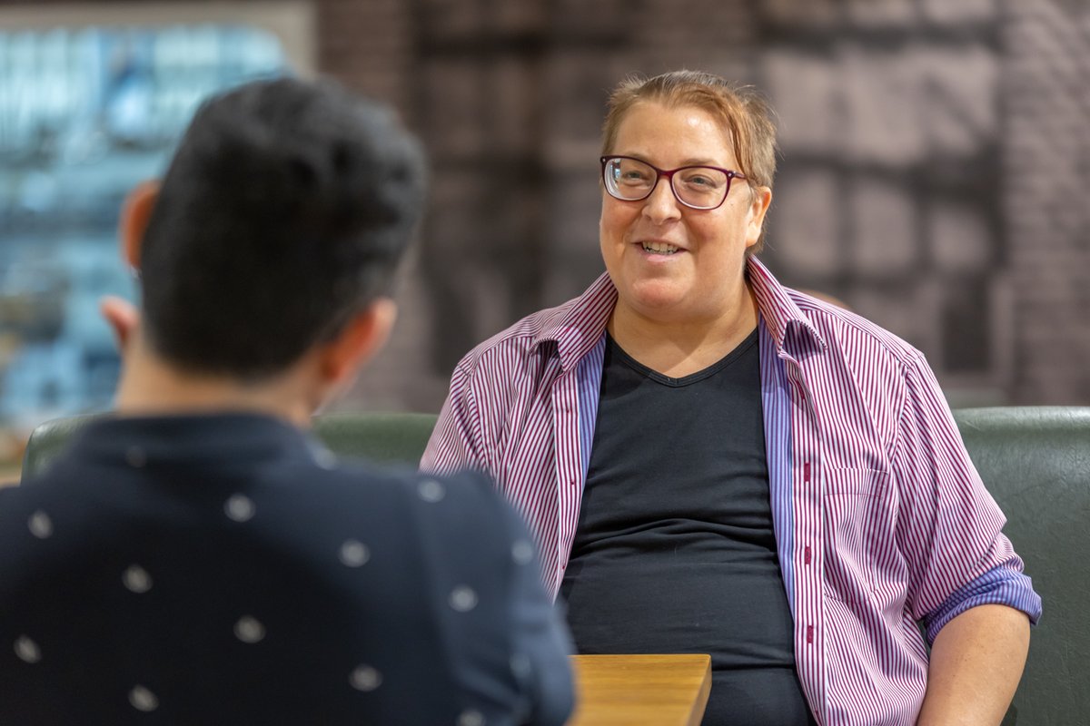 LivingLibraryNL's tweet photo. Gisteren organiseerden we een Living Library voor werknemers. Zo konden zij meer leren over onbewuste vooroordelen. Bedankt voor de goede gesprekken @Gazelle_NL #dialoog #inclusie #livinglibrary https://t.co/7KYxjteW8m