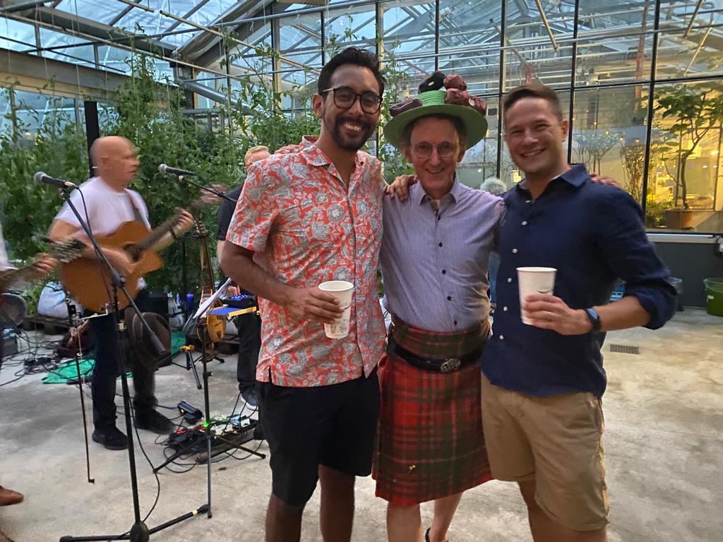 jackpotente's tweet photo. Best wishes to Dr. Colin Hughes on the occasion of his #retirement from the Dept. of Systematic and Evolutionary Botany @UZH_en π¨ππ΄σ §σ ’σ ³σ £σ ΄σ Ώ
#legumes #legumescience #uzh #iseb https://t.co/mnwpbJBWwV