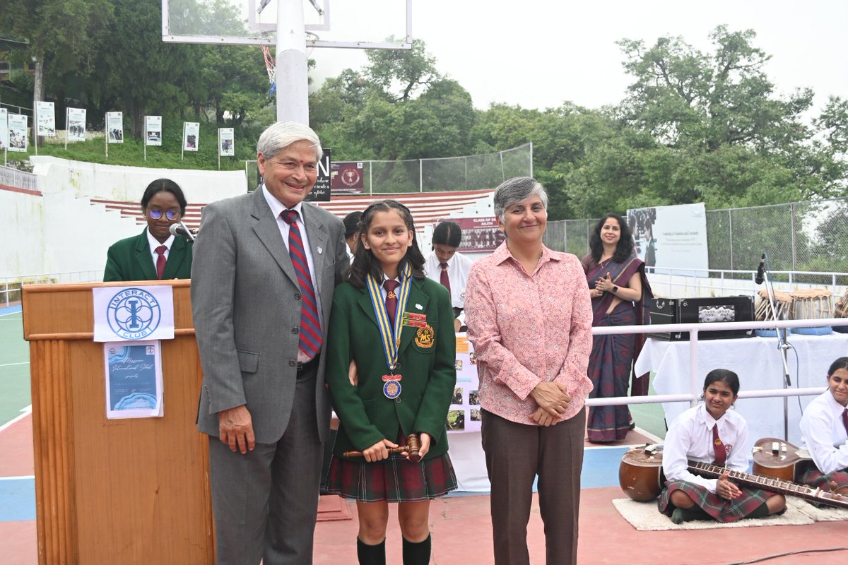 MussoorieS's tweet photo. Interact Investiture Ceremony!!!
#mussoorieinternationalschool #misindia #interactclub #girlsboardingschool #education #girlseducation #mussoorie #boardingschool https://t.co/5LeHCNhvt1