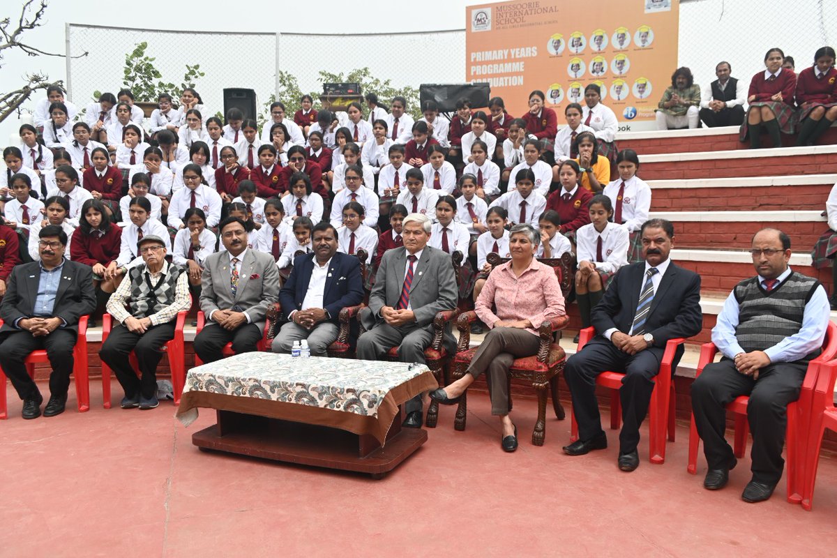 MussoorieS's tweet photo. Interact Investiture Ceremony!!!
#mussoorieinternationalschool #misindia #interactclub #girlsboardingschool #education #girlseducation #mussoorie #boardingschool https://t.co/5LeHCNhvt1