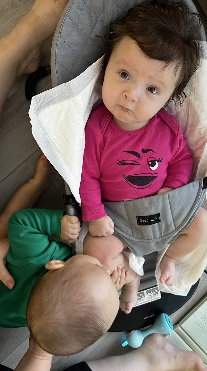 Sssoln's tweet image. Лицо, когда без спроса целует какой-то лысый азиат