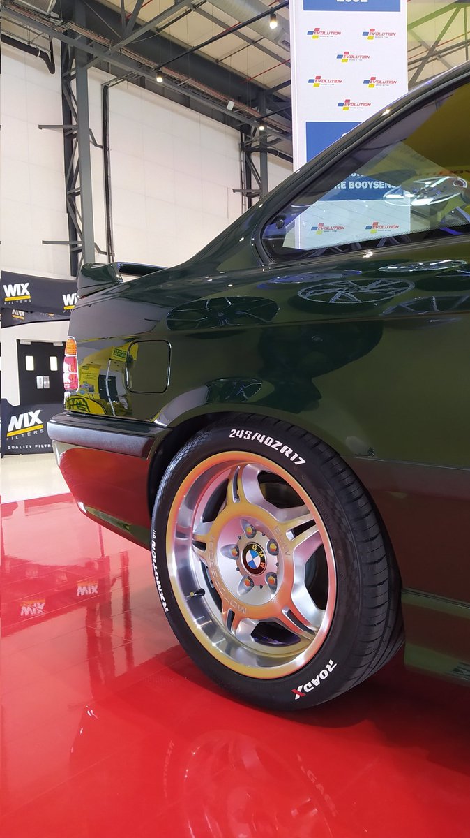 OtsileJK's tweet image. This is by far the cleanest E36 M3 I've ever seen! It's 1 of 50 right-hand drive British Racing Green BMW M3 GTs in the world. In total 356 were built.

The 1995 model makes 217 kW and it accelerates from 0-100km/h in 5.9 seconds.