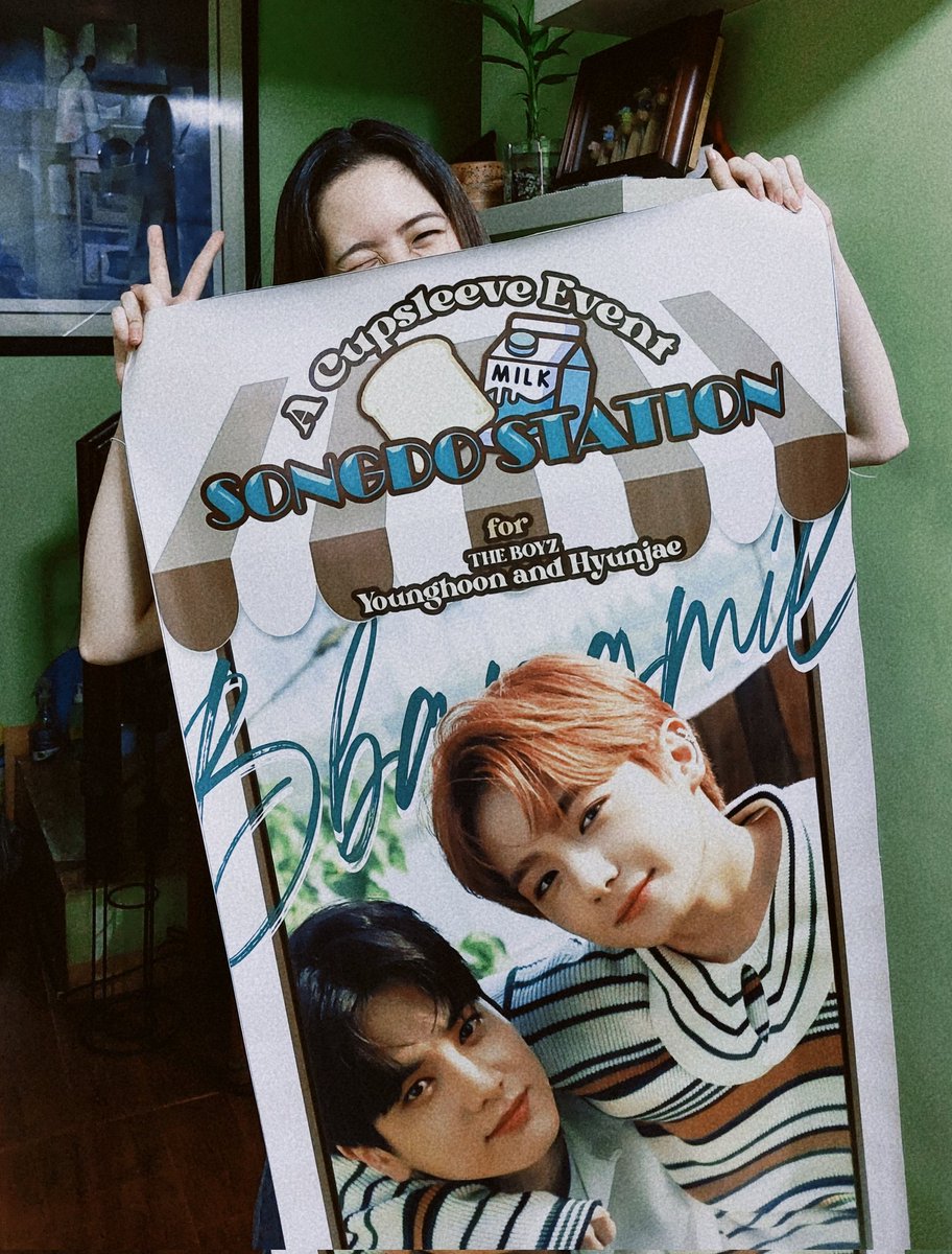 jumilled's tweet photo. and my unlucky self even surprisingly got to take home this big ass bbangmil tarp!!! ๐โค
(ito na talaga yung sign to stan 3/3 of deobmuda ๐
)
#SONGDO_STATION https://t.co/dFBsJIpcYP