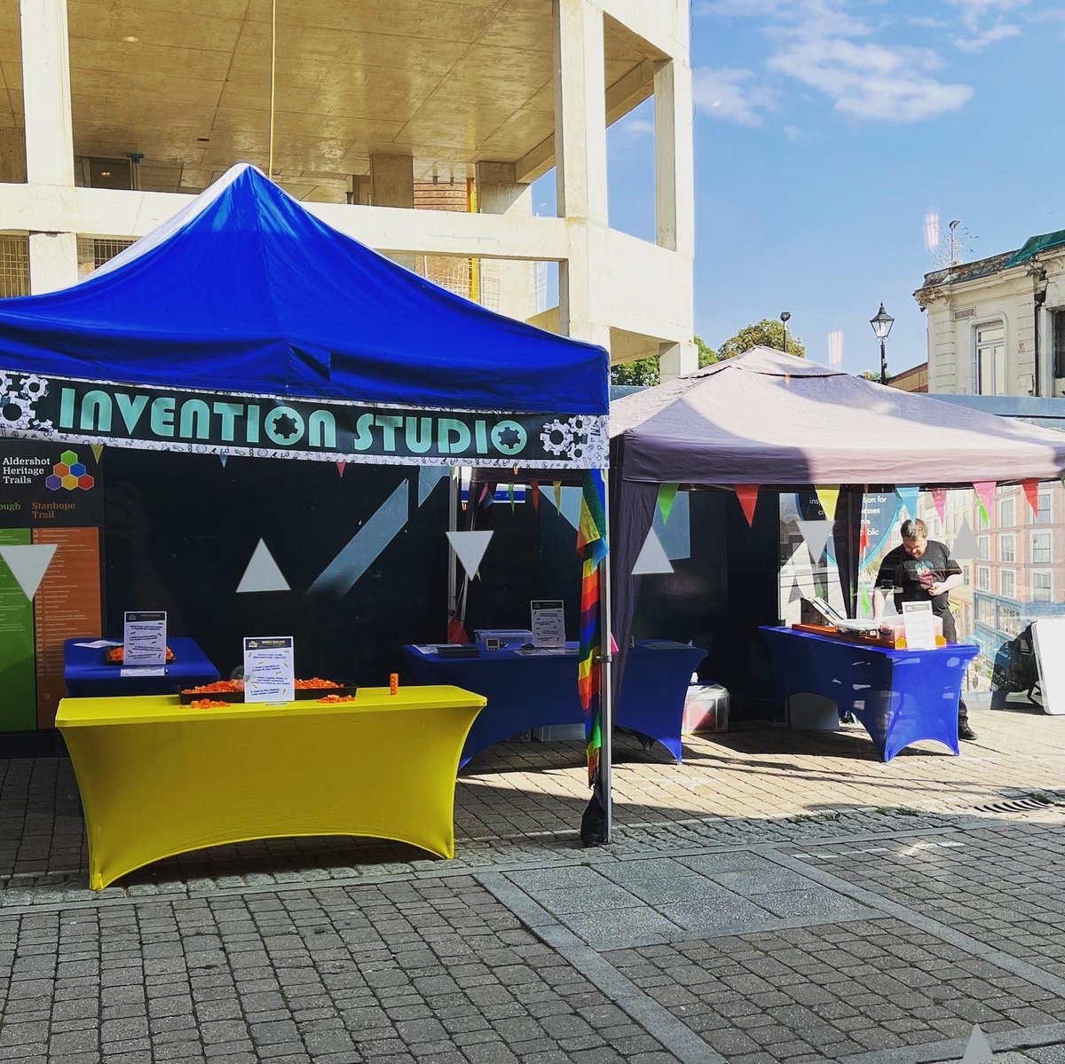 thebrickpeople_'s tweet image. Today we are at @RushmoorCouncil’s Playfest for some LEGO brick fun! Come join us! #aldershot #lego #playfest