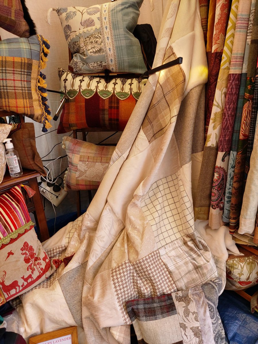 Penultimate day <a href="/westendfair/">West End Fair</a> 
The rain has gone &amp; the sun is out - we are all feeling good!