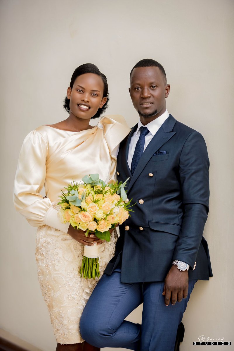 studios_blessed's tweet photo. Legally Married
Queen &amp; Vincent 
📸: @studios_blessed 
We serve with Integrity
DM for Bookings or Call +250786005421. https://t.co/Lh54EHihZN