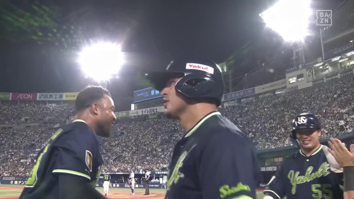 ／
さぁ行こう──
＼

オスナが2試合連発

⚾プロ野球 (2022/8/27)
🆚DeNA×ヤクルト
📱Live on DAZN
#swallows https://t.co/f9Xuw4Ort6