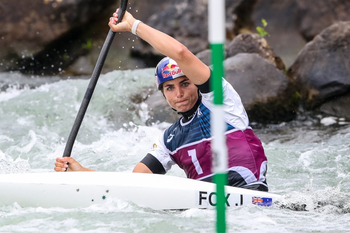 paddle_aus's tweet photo. SHE'S DONE IT AGAIN - WORLD CUP GOLD 🥇 🦊

@jessfoxcanoe  has won her 4th consecutive Women's K1 World Cup #gold medal of the 2022 season at the Canoe Slalom World Cup in Pau 🇫🇷 🙌🥇

@PlanetCanoe @NSWIS @theAIS @AUSOlympicTeam https://t.co/ENvruv6zGc