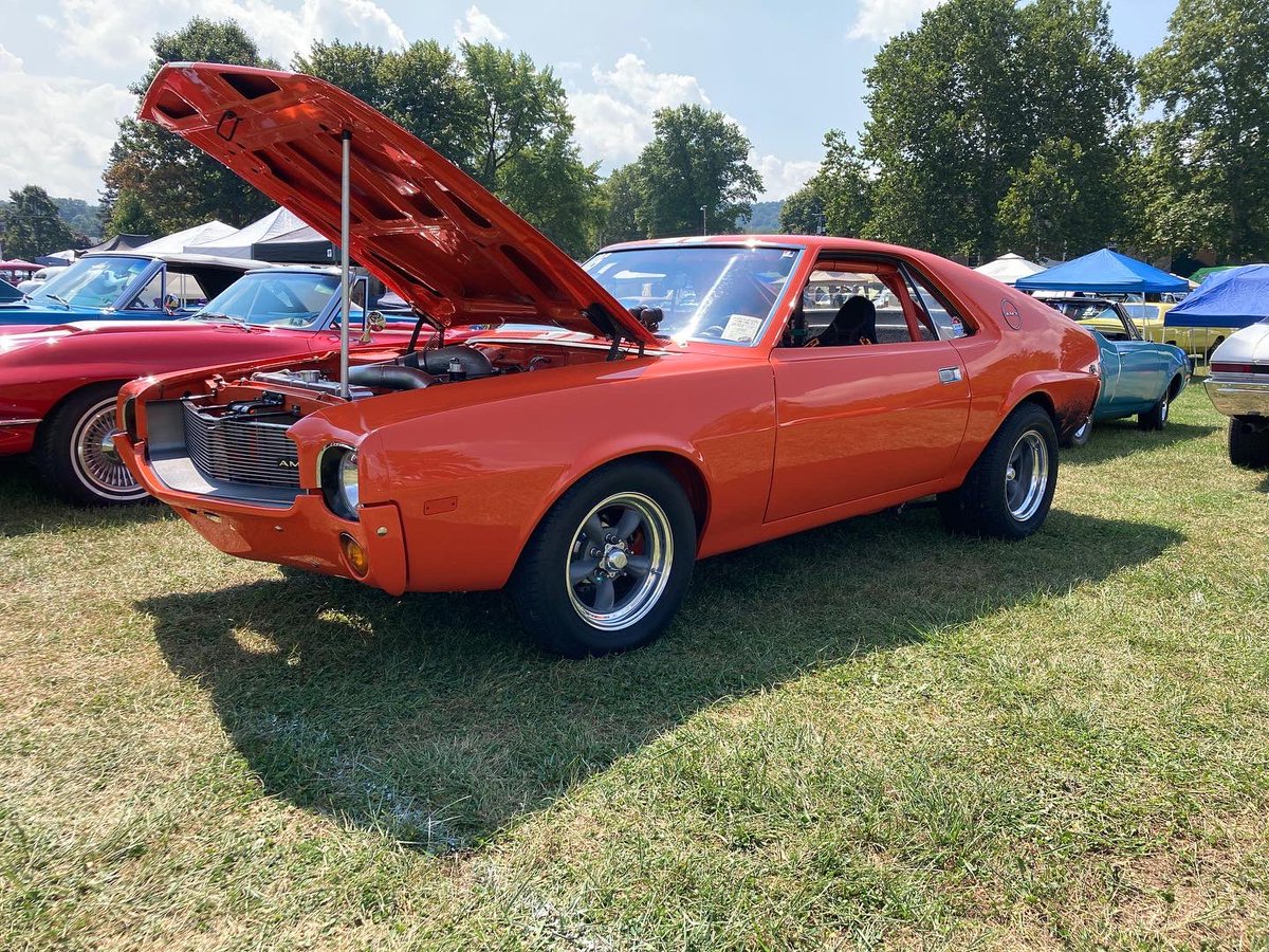 Have a fun weekend and please stop by our display at the Macungie Wheels of Time Rod & Custom Show! #swliveonsite #swracecars #carshow #wheelsoftime #hotrod #customcars #musclecars #streetrods #dragster #macungie #swperformancegroup #randykrause #kaitlynkrause