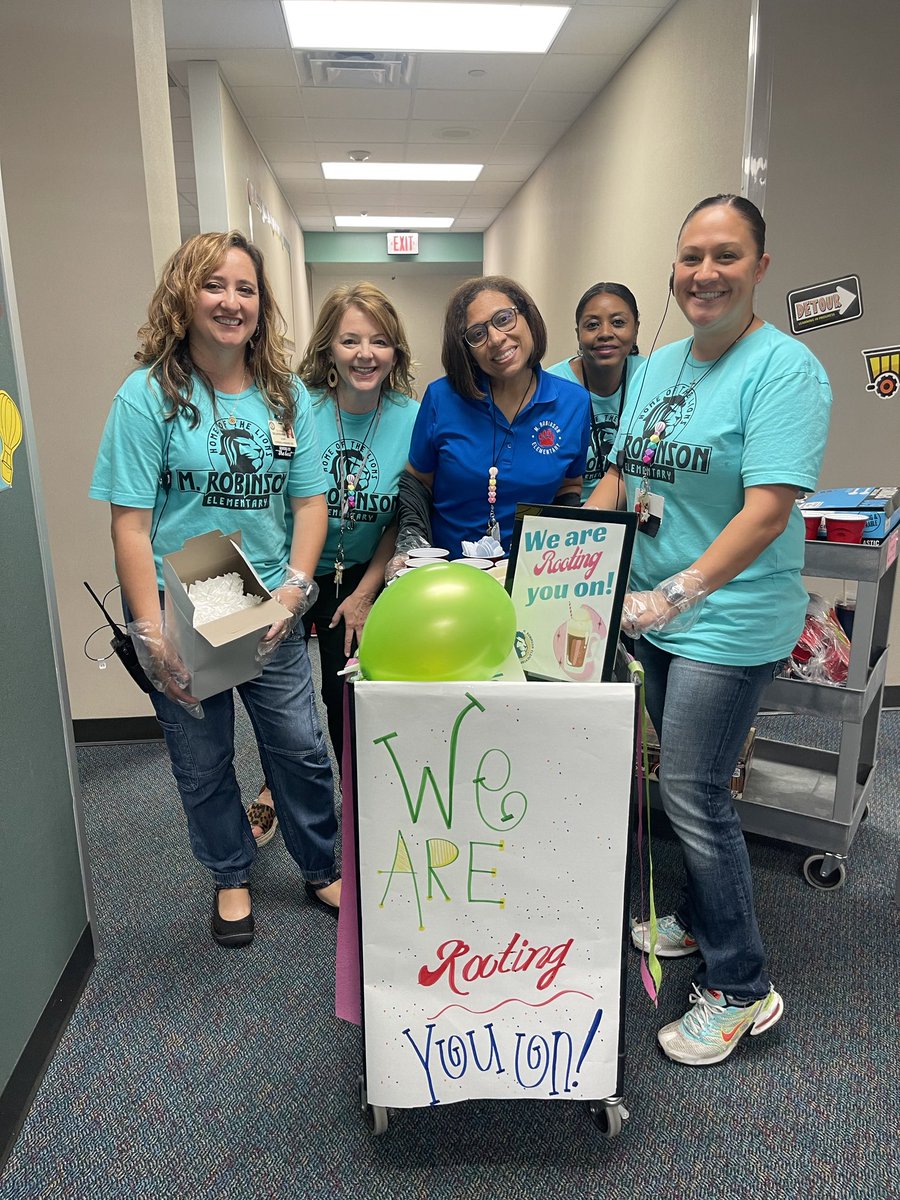 M. Robinson Elementary (@mrobinsonelem) on Twitter photo We are always "rooting" for our staff! What a great first week of school #mrobpride <a href="/CyFairISD/">Cypress-Fairbanks ISD</a> #bringingoutthebest We are always "rooting" for our staff! What a great first week of school #mrobpride <a href="/CyFairISD/">Cypress-Fairbanks ISD</a> #bringingoutthebest