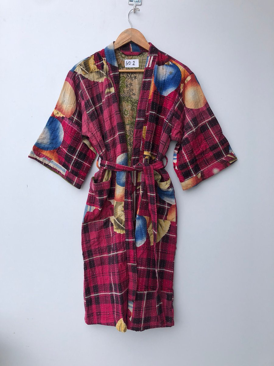 VillageCraftAr2's tweet image. etsy.com/in-en/listing/…
#kanthakimono #kanthajacket #kimono #robe #printedrobe #bathrobe #supporthandmade #supportsmallbusiness #jacket #coat #winterwear #sale #visitmyshoop