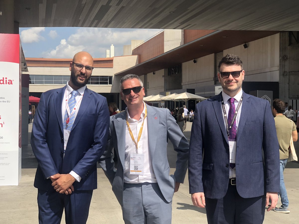 dr_kaura's tweet photo. @rkhamis with his body guards at #ESCCongress  @DrAdamHartley @ImperialNHLI https://t.co/n892xio8Ld