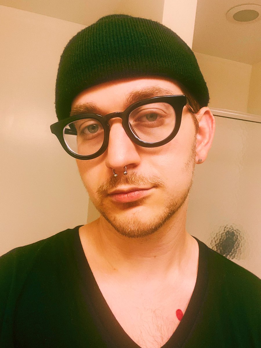 FernThePup's tweet photo. Anyone can bully you into giving them money. That’s called getting mugged. I’m going to make you WANT to give it to me. You’ll be begging to hit send. 😈 I mean it is why you earned it in the first place, little one. 😌 #cashmaster #hitsend #findom https://t.co/hVh5x3XS5H