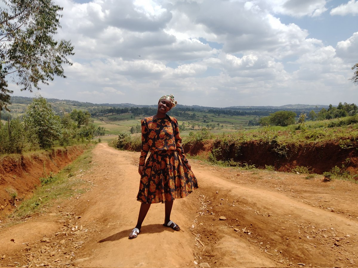 WinnieJDox's tweet photo. Behold your typical village girl...lol!
#HappyWeekendFam❤️
#ChooseJoy
#Becoming...🥰 https://t.co/kIoyH3M4CH