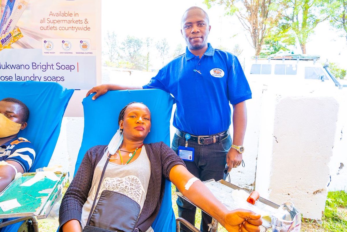 mukwano_ind's tweet photo. The 1,000 Blood units Attempt from Mukwano industries is still ongoing. Remember this is part of the global target of 50,000 Blood units for a single day donation In the #whoishussain drive. https://t.co/KmdPfReZ0p