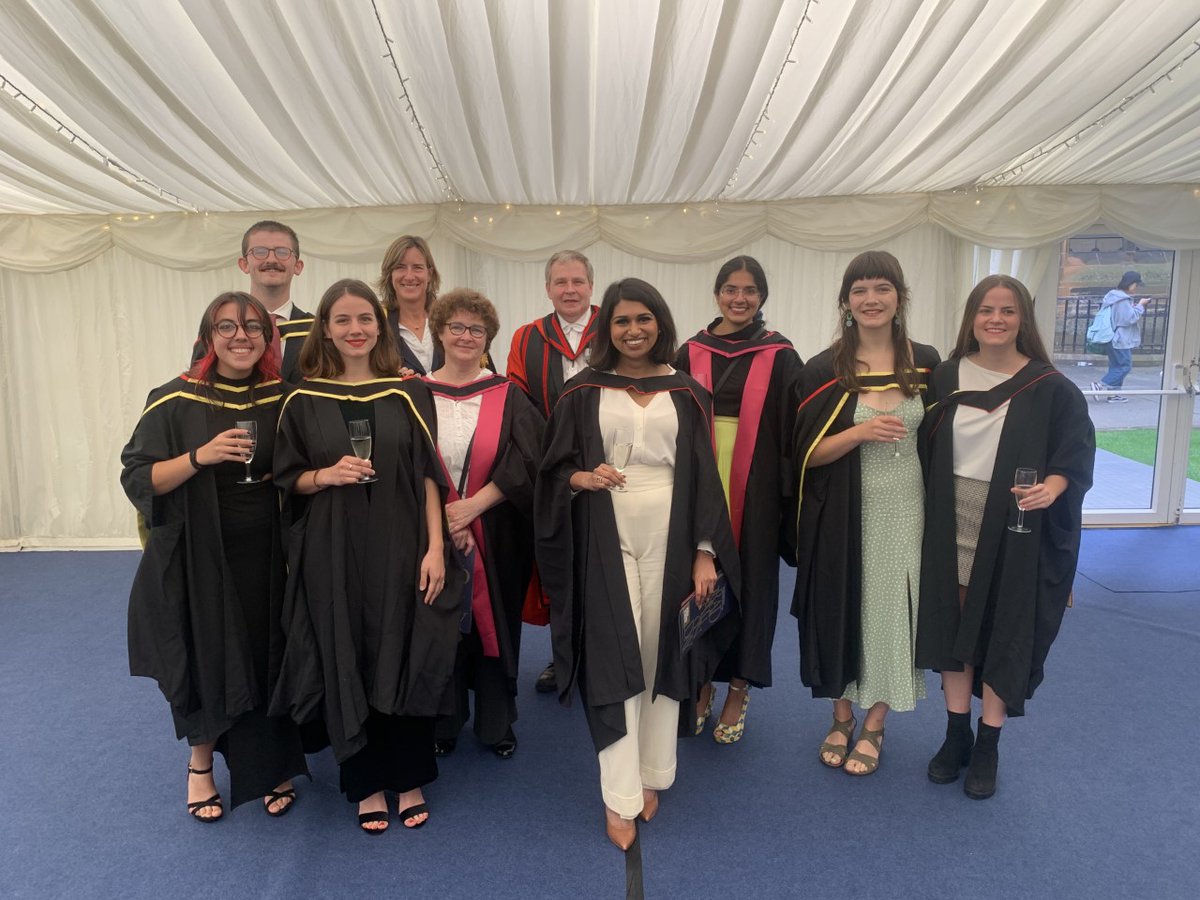 UofGChem's tweet photo. Some of our 2020 and 2021 graduates! We were so excited to see them back for their ceremonies at last and share this special celebration with them https://t.co/UlwW0SWfnA