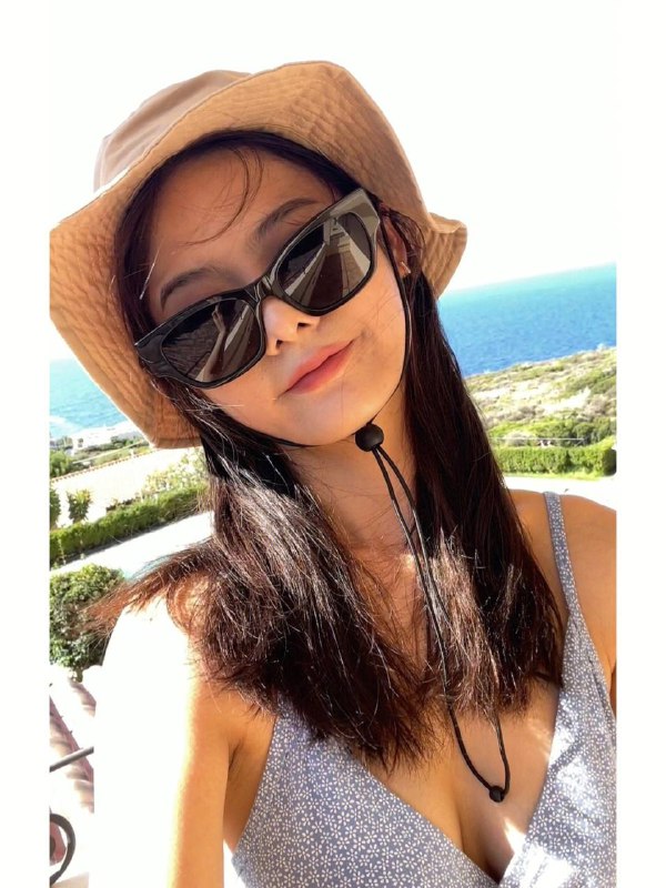 Amanda80100's tweet photo. happy weekend https://t.co/kOD4NKqL8P