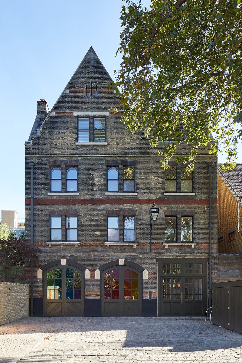 South London Gallery tweet media
