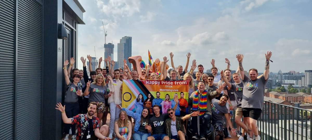 MarkLaneTV's tweet photo. #bbcpride @BBCPride @BBCMorningLive So great to join in the parade. The streets were full of people, floats and love. A great morning. Also lovely getting to know BBC colleagues from Media City in Salford. #ManchesterPride2022 https://t.co/k3BFltswFL