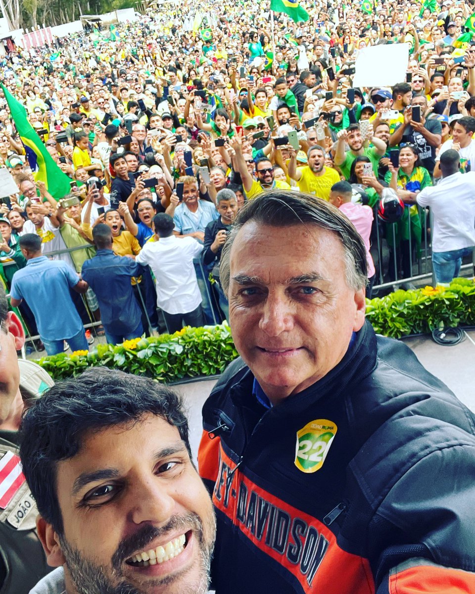 andreporci's tweet photo. Isso é Bahia!!! 🇧🇷🇧🇷🇧🇷🇧🇷 https://t.co/WlBtgtZAff