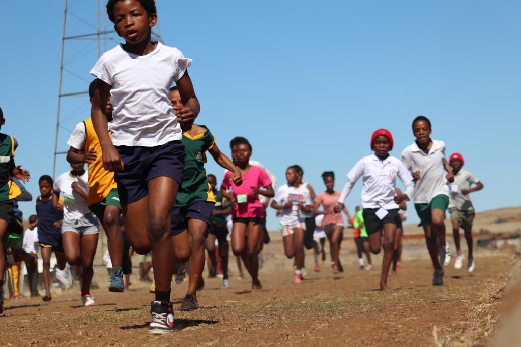 MECTateMakgoe's tweet photo. Over 300 learners are gathered in the Xhariep District today at the schools Chess and Cross Country finals #Dlalantombazane #dlalamfana https://t.co/us003J5U9H