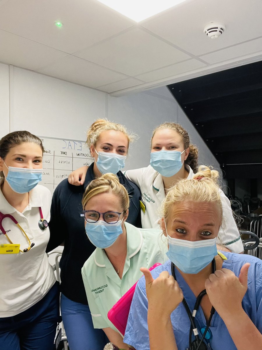 BTHmedicineOTPT's tweet photo. Our Saturday bank holiday therapy team. Targeting new patient referrals, MFFD patients and poorly chest patients 🫁🩺💚💙 thank you to @GraceMo73195741 and @EJGphysio for doing an extra shift today to help us with the caseload! 👏🏼#integratedtherapy https://t.co/1nXFwN622Q