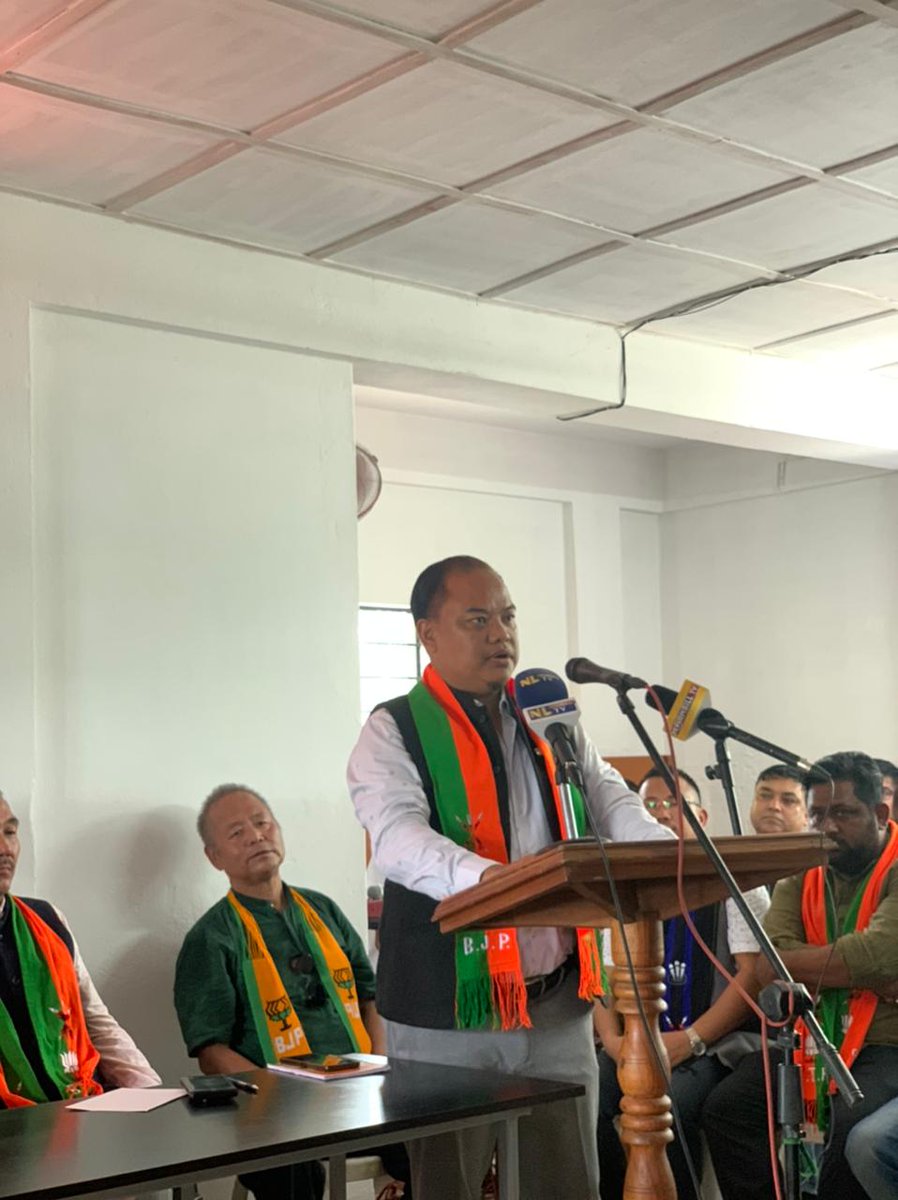 BjpDimapur's tweet photo. Today BJP Dimapur District inaugurated new District Office at Bank Colony, Dimapur in the presence of Shri.Jacob Zhimomi, Hon'ble Minister for PHED GoN as Chief Guest, Shri.H. Tovihoto Ayemi,Hon'ble MLA &amp; Advisor of Power, GoN as Chief Host of the program. https://t.co/7rnPk2F66G