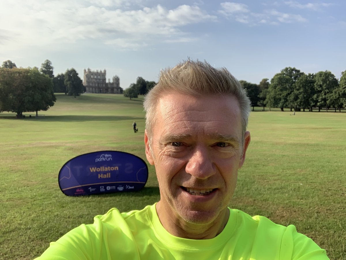 Wollaton Hall parkrun with <a href="/Neil_Byford/">Neil Byford</a> for a guiding meet up to celebrate Agata’s 100th parkrun today. Great speech by Agata’s mum, telling us how desperate Agata was to run when she was younger and how running has become such an important part of Agata’s life. <a href="/parkrunUK/">parkrun UK</a>